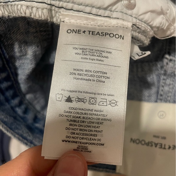 NWT One Teaspoon Bandit Jean Denim Shorts in Salty Dog Wash - Picture 6 of 13